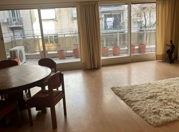 Departamento · 180m² · 5 Ambientes · 1 Cochera
