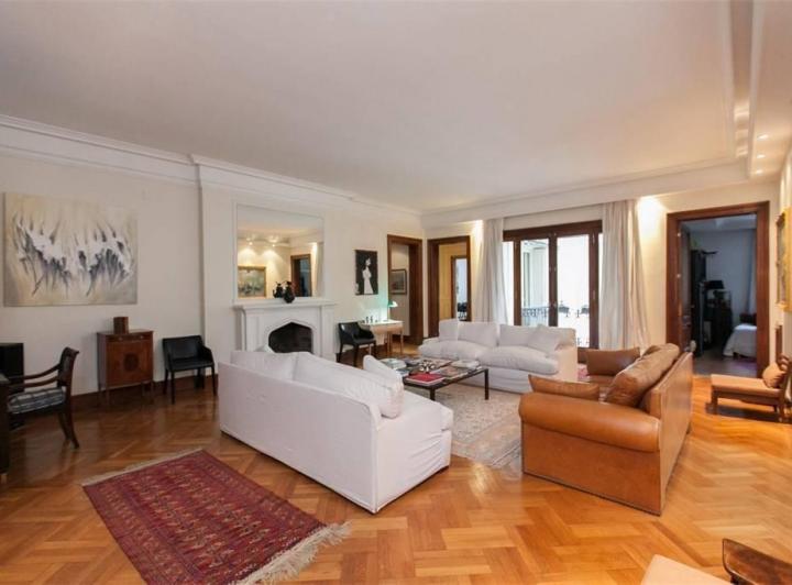 Departamento · 650m² · 9 Ambientes · 2 Cocheras