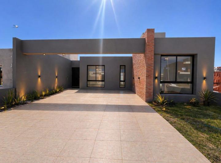 Casa · 260m² · 2 Ambientes · 2 Cocheras