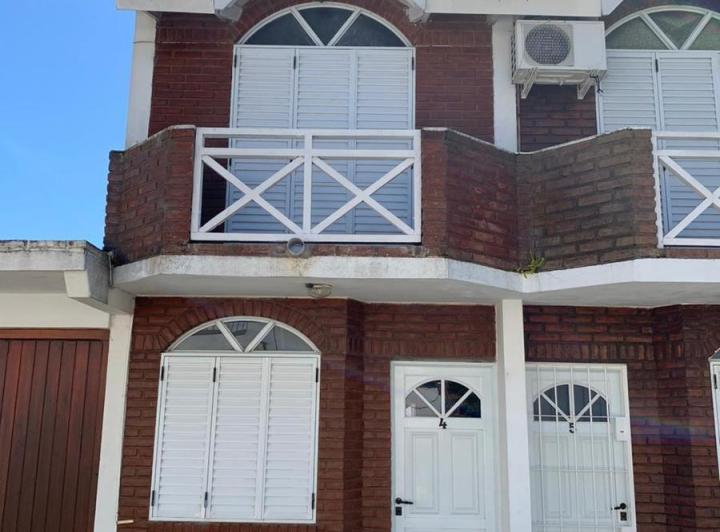 PH · 80m² · 4 Ambientes · 1 Cochera