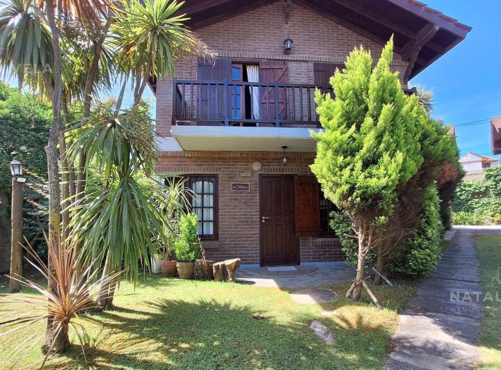 PH · 103m² · 6 Ambientes · 2 Cocheras