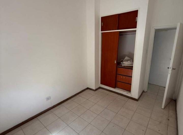 Casa · 175m² · 8 Ambientes · 1 Cochera