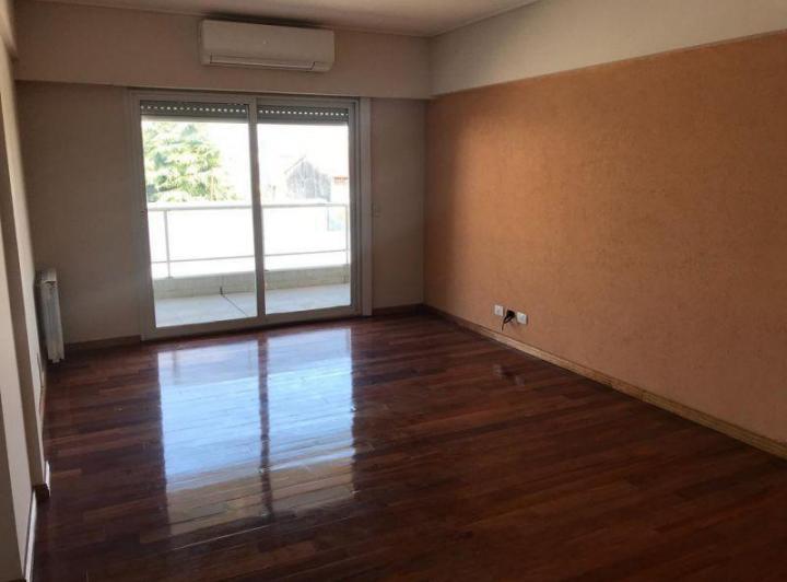 Departamento · 70m² · 3 Ambientes · 1 Cochera