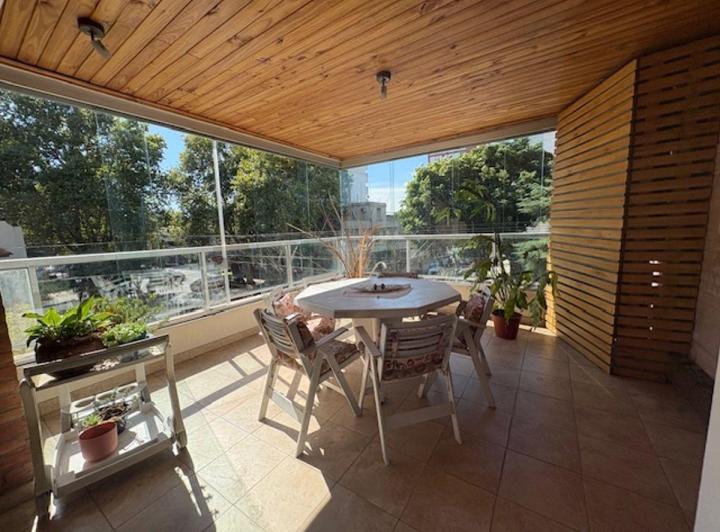 Departamento · 102m² · 3 Ambientes · 1 Cochera