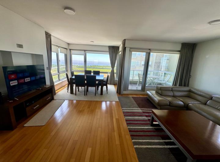 Departamento · 130m² · 3 Ambientes · 1 Cochera