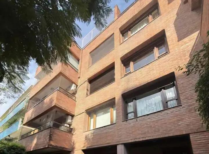 Departamento · 420m² · 4 Ambientes · 2 Cocheras