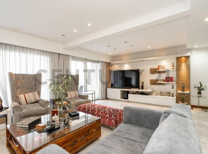 Departamento · 199m² · 4 Ambientes · 1 Cochera