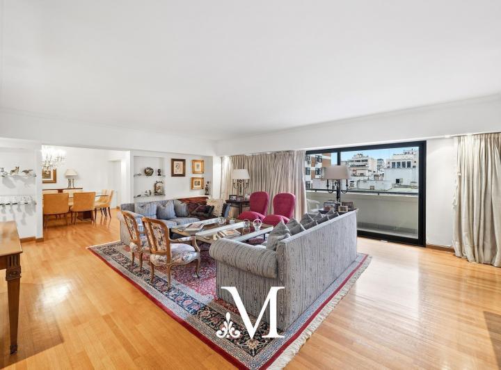 Departamento · 250m² · 5 Ambientes · 2 Cocheras