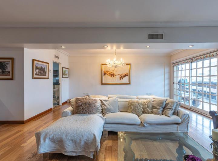 Departamento · 242m² · 5 Ambientes · 2 Cocheras