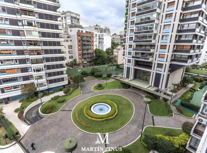 Departamento · 300m² · 5 Ambientes · 2 Cocheras
