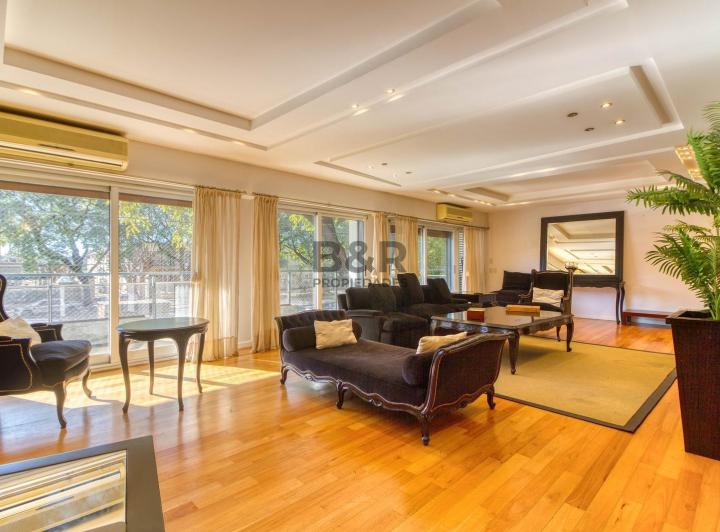 Departamento · 220m² · 5 Ambientes · 1 Cochera