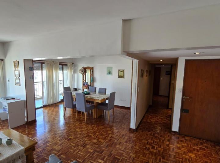 Departamento · 119m² · 4 Ambientes · 2 Cocheras