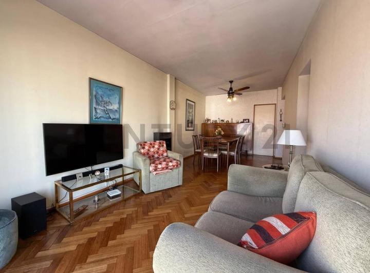 Departamento · 75m² · 4 Ambientes · 1 Cochera
