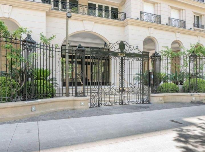 Departamento · 255ha · 4 Ambientes · 2 Cocheras