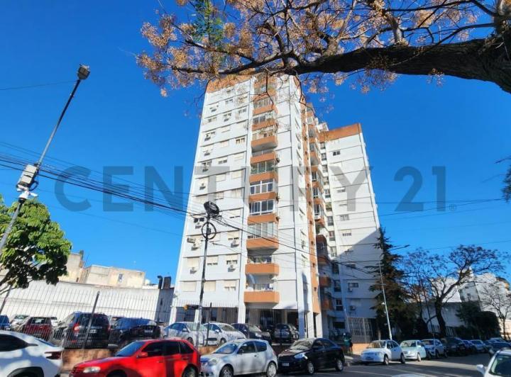 Departamento · 74m² · 4 Ambientes · 1 Cochera