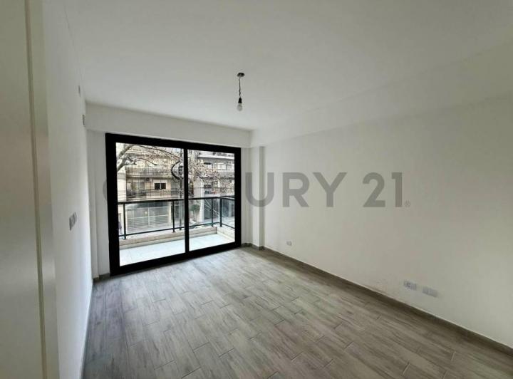 Departamento · 102m² · 4 Ambientes · 1 Cochera