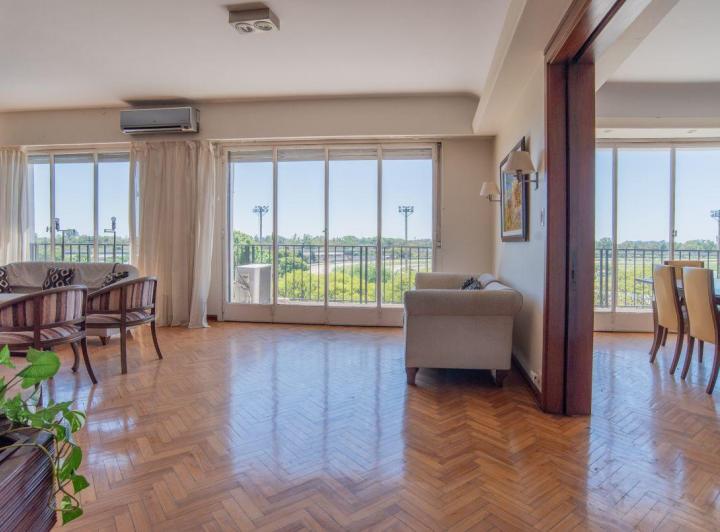 Departamento · 190m² · 5 Ambientes · 1 Cochera