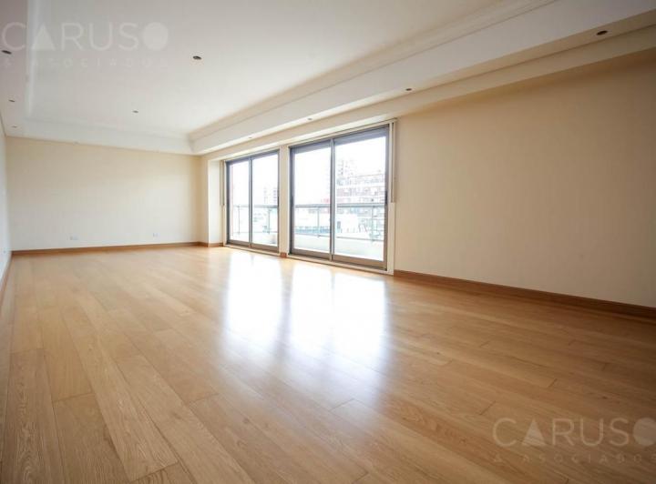 Departamento · 135m² · 4 Ambientes · 1 Cochera