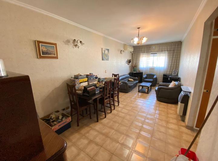 Departamento · 73m² · 4 Ambientes · 2 Cocheras