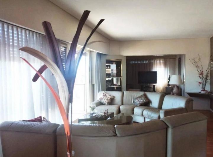 Departamento · 180m² · 4 Ambientes · 1 Cochera
