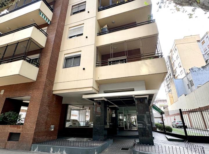 Departamento · 75m² · 4 Ambientes · 1 Cochera