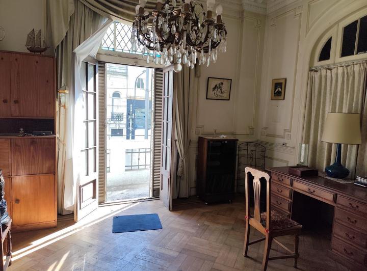 Departamento · 210m² · 7 Ambientes