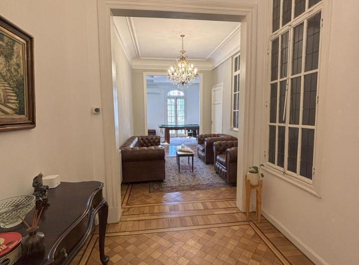 Departamento · 220m² · 6 Ambientes