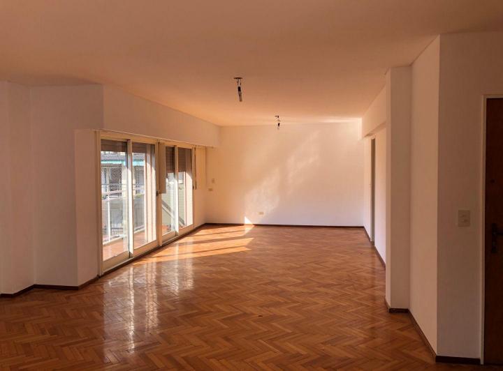 Departamento · 168m² · 7 Ambientes · 1 Cochera