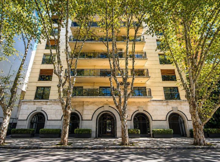 Departamento · 368m² · 5 Ambientes · 3 Cocheras