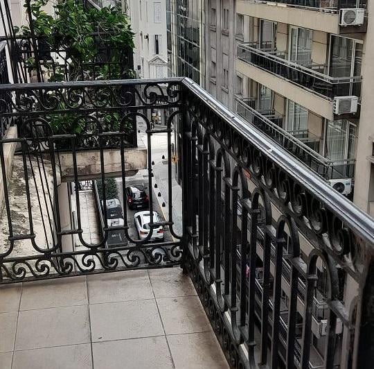 Departamento · 140m² · 6 Ambientes