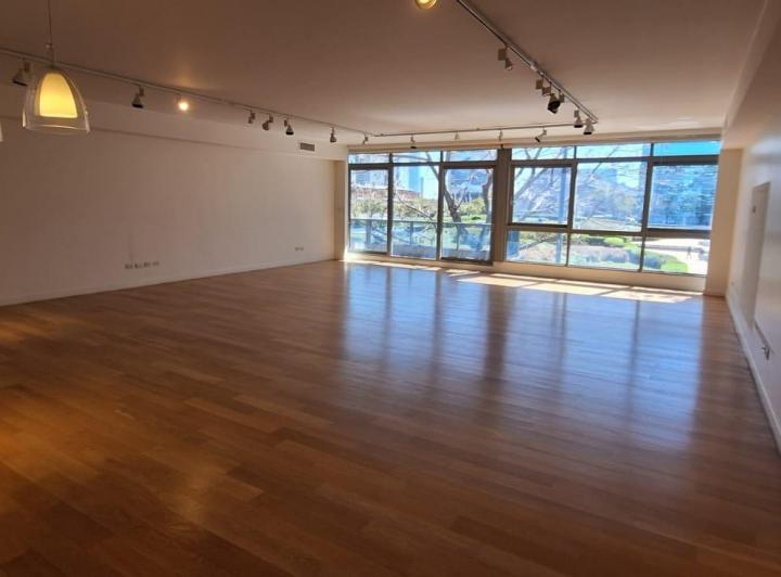 Departamento · 330m² · 5 Ambientes · 3 Cocheras
