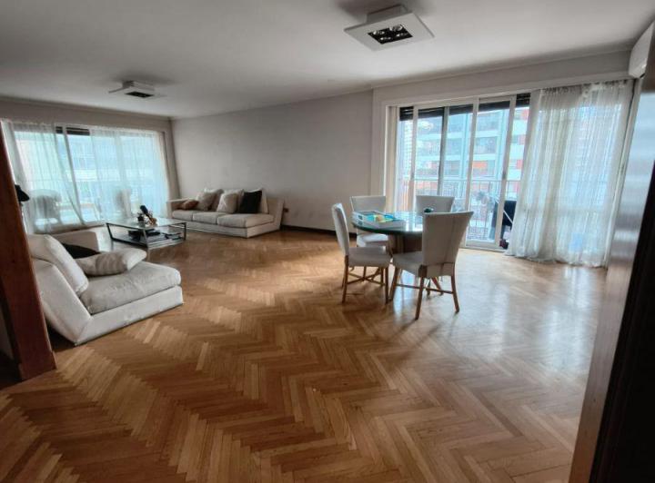 Departamento · 340m² · 7 Ambientes · 2 Cocheras