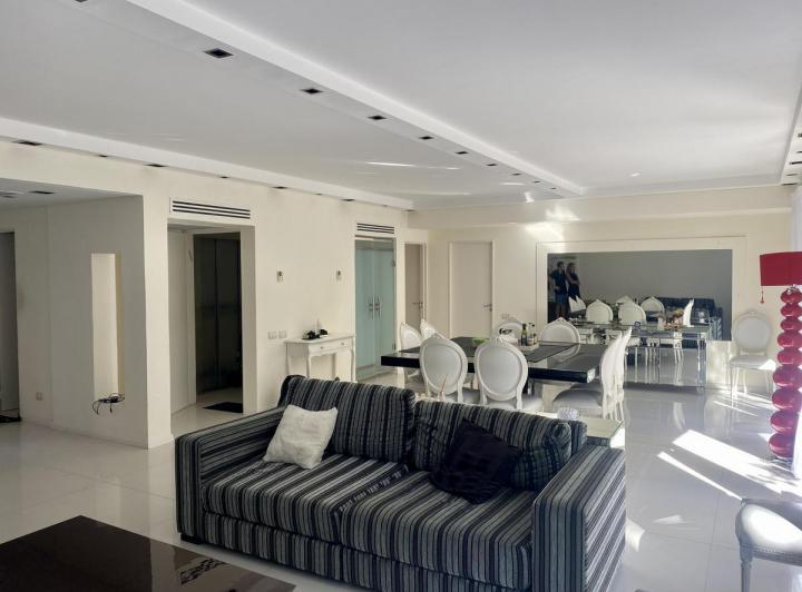Departamento · 280m² · 6 Ambientes · 3 Cocheras