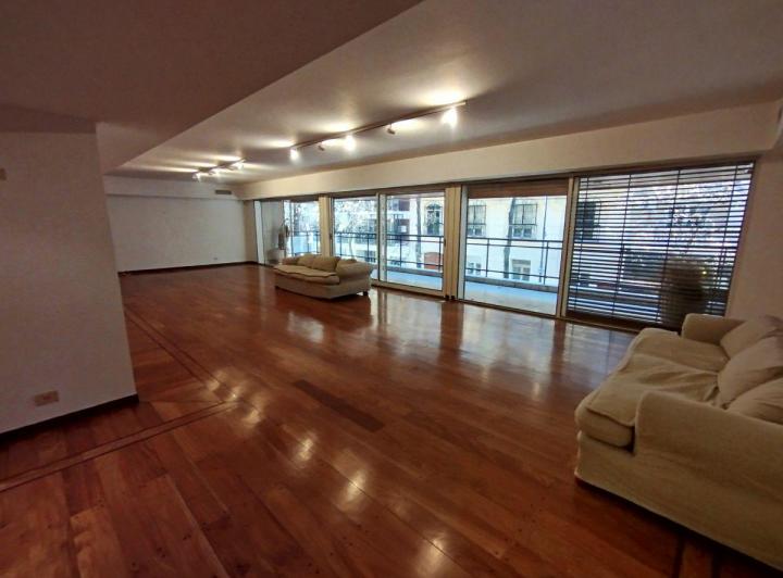 Departamento · 297m² · 6 Ambientes · 2 Cocheras