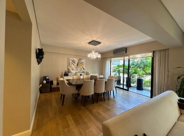 Departamento · 190m² · 5 Ambientes · 1 Cochera