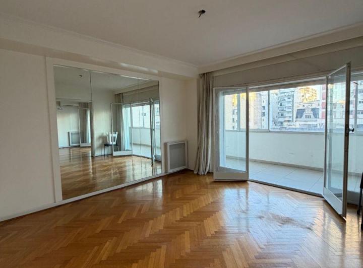 Departamento · 195m² · 6 Ambientes · 1 Cochera