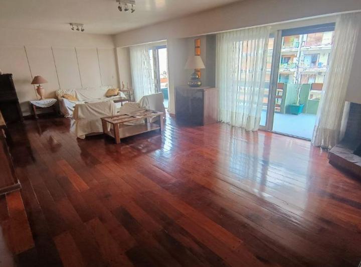 Departamento · 235m² · 5 Ambientes · 2 Cocheras