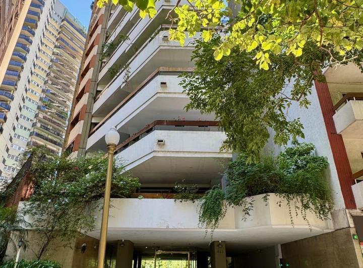 Departamento · 226m² · 5 Ambientes · 3 Cocheras
