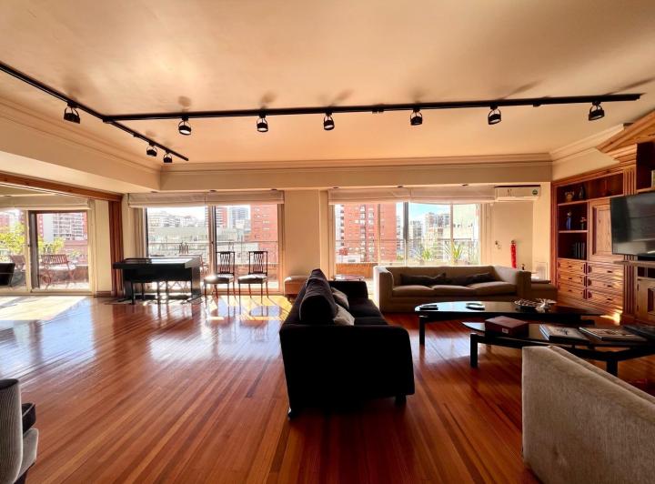 Departamento · 318m² · 6 Ambientes · 3 Cocheras