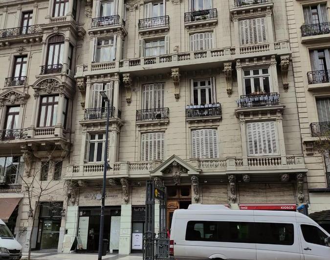 Departamento · 204m² · 6 Ambientes