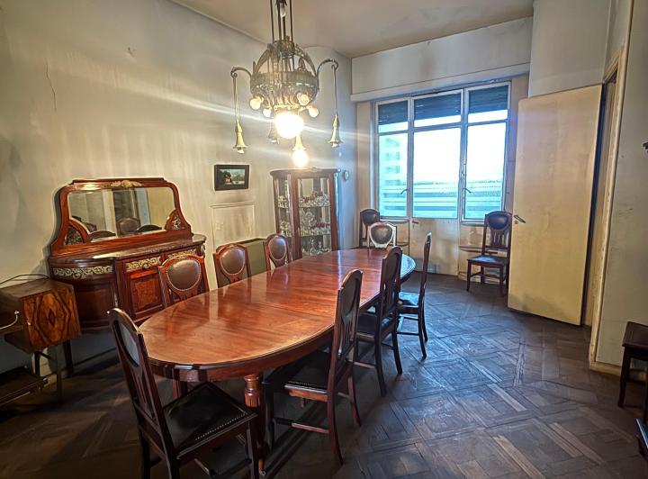 Departamento · 240m² · 6 Ambientes