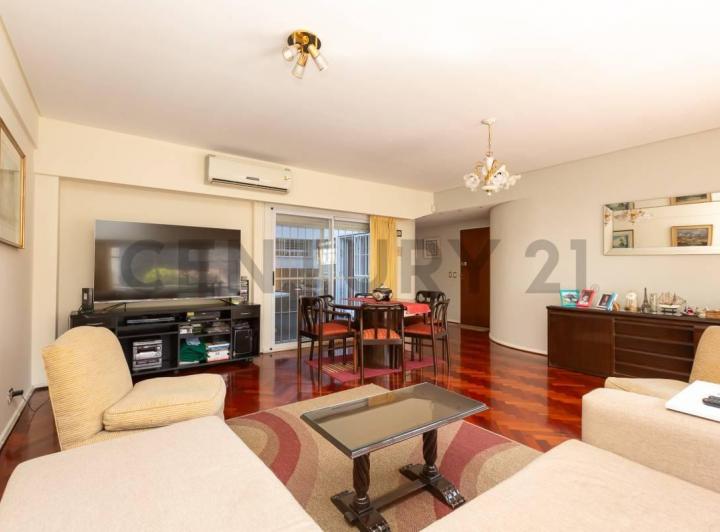 Departamento · 115m² · 5 Ambientes · 1 Cochera