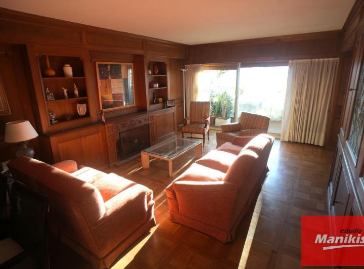 Departamento · 187m² · 5 Ambientes · 1 Cochera
