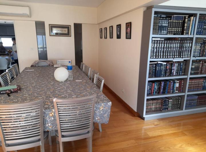 Departamento · 160m² · 5 Ambientes · 1 Cochera