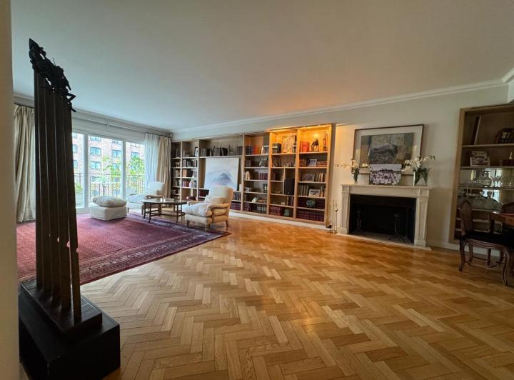 Departamento · 290m² · 7 Ambientes · 2 Cocheras