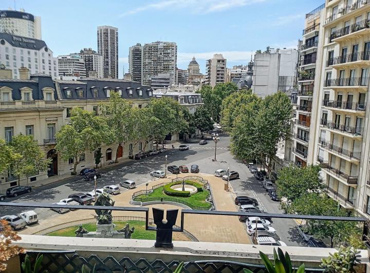 Departamento · 220m² · 5 Ambientes · 1 Cochera