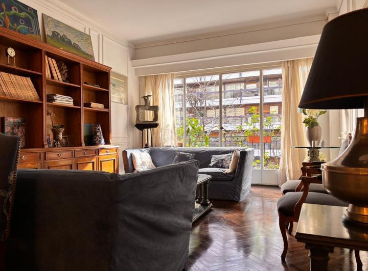 Departamento · 180m² · 5 Ambientes · 1 Cochera