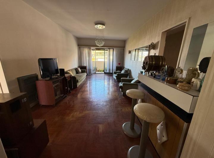 Departamento · 90m² · 5 Ambientes