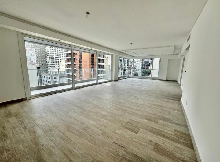Departamento · 218m² · 5 Ambientes · 1 Cochera