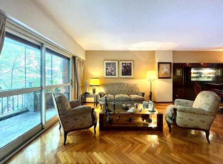 Departamento · 245m² · 6 Ambientes · 1 Cochera